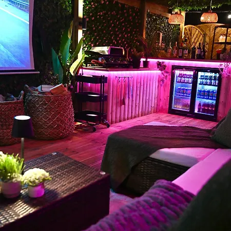 Κάμπινγκ The Secret Garden Glamping Wexford *