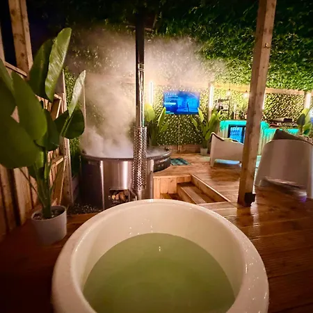 Κάμπινγκ The Secret Garden Glamping Wexford