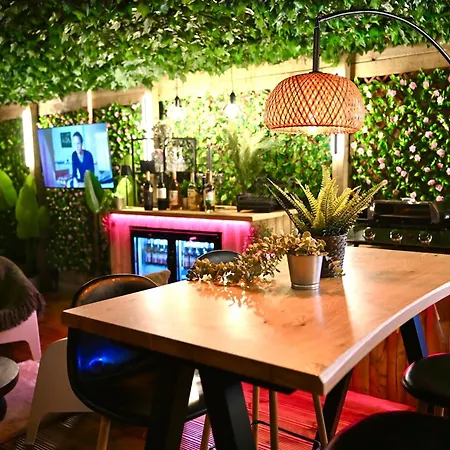 Κάμπινγκ The Secret Garden Glamping Wexford *