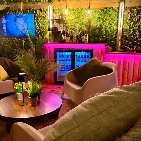 Κάμπινγκ The Secret Garden Glamping Wexford Ballintlea