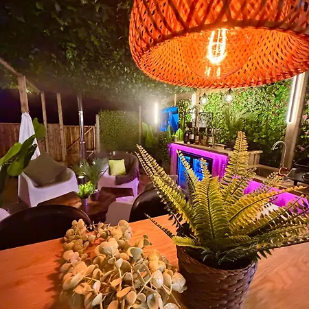 The Secret Garden Glamping Wexford * Ballintlea